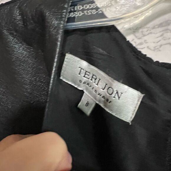 Teri Jon Sportswear Black Crepe Textured Leather Trim Sheath Dress Size 8 - Picture 3 of 6